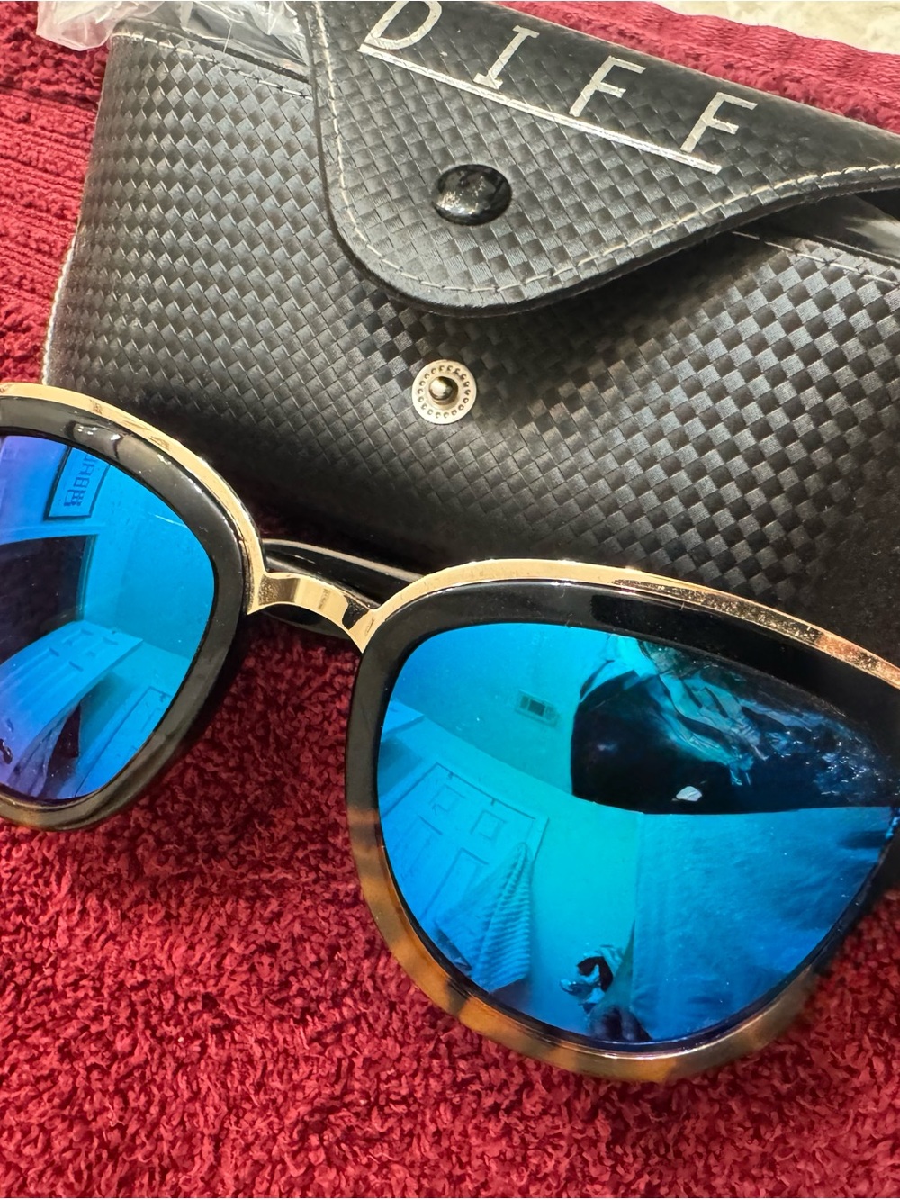 Diff women’s Rose blue Mirrored Tortoiseshell Frame Sunglasses